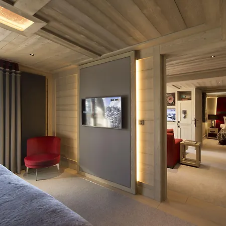 Le K2 Altitude Szálloda 5*