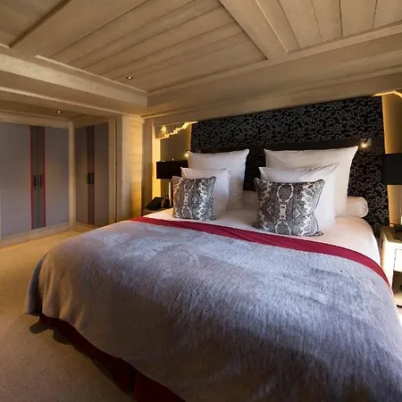 Le K2 Altitude Hotel 5*